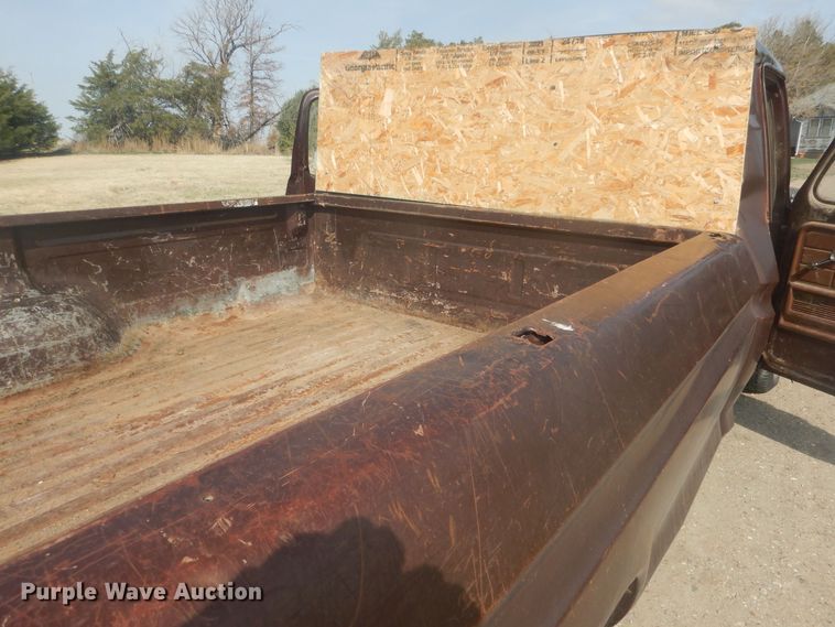 image for item DJ7028 1978 Ford F150  pickup truck