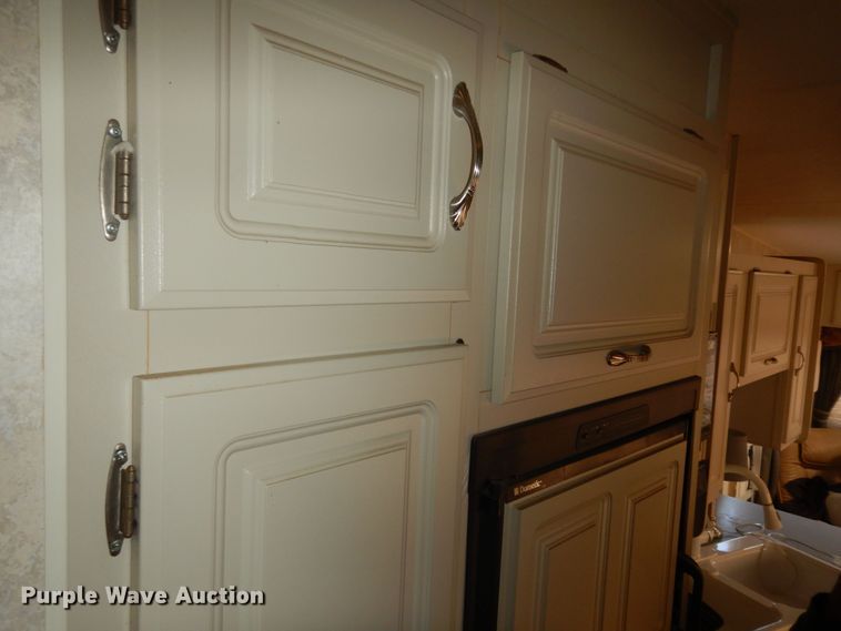 image for item DK1779 2005 Coachmen 27RLS  camper