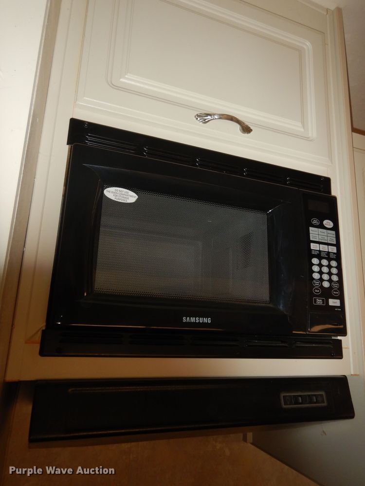 image for item DK1779 2005 Coachmen 27RLS  camper