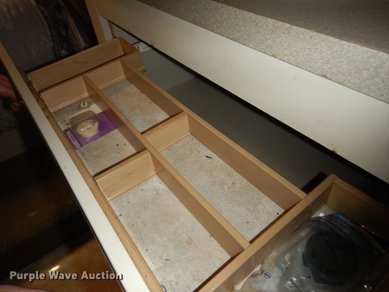 image for item DK1779 2005 Coachmen 27RLS  camper