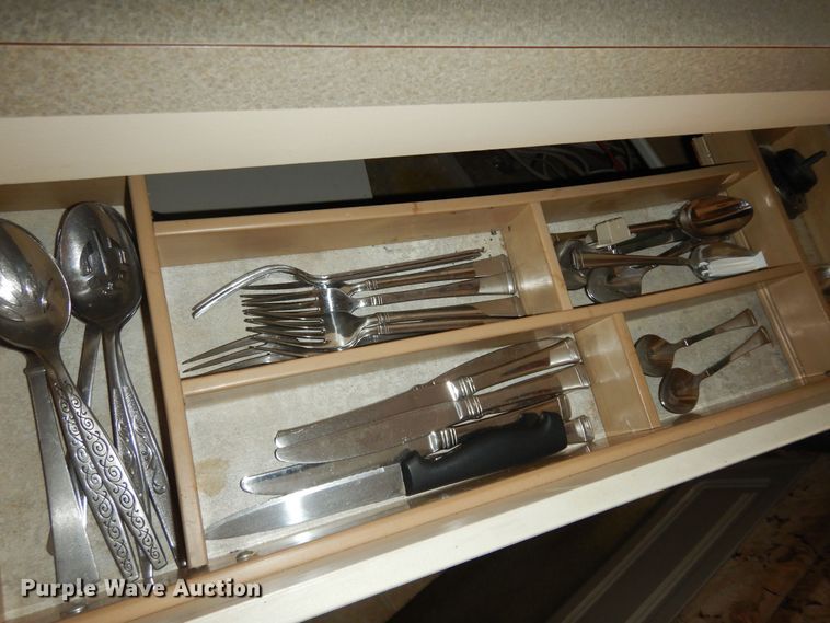 image for item DK1779 2005 Coachmen 27RLS  camper