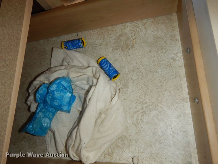 image for item DK1779 2005 Coachmen 27RLS  camper