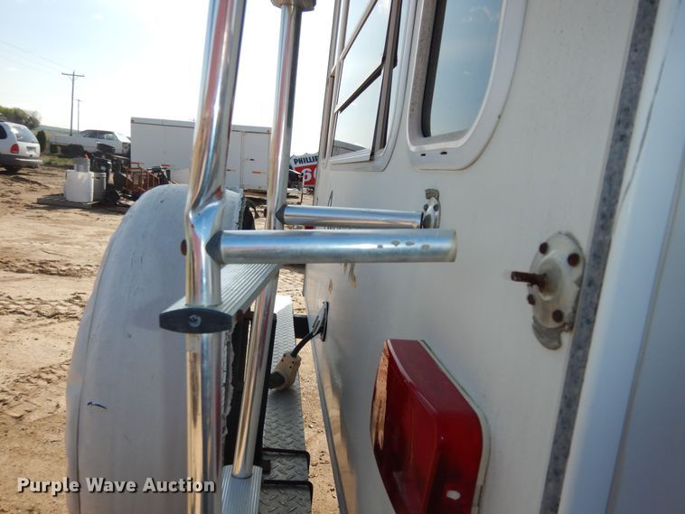 image for item DK1779 2005 Coachmen 27RLS  camper