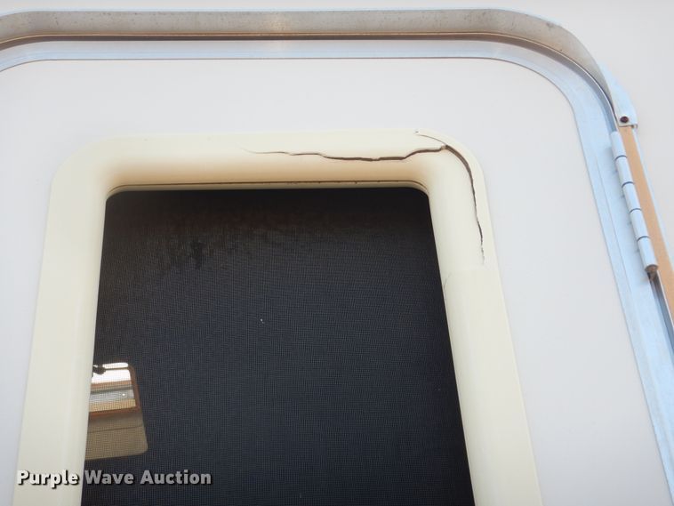 image for item DK1779 2005 Coachmen 27RLS  camper