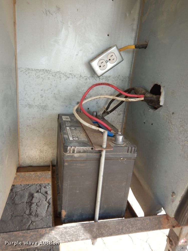 image for item DK1779 2005 Coachmen 27RLS  camper