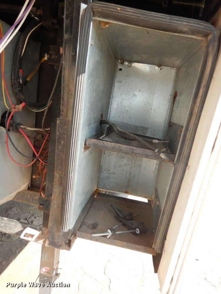 image for item DK1779 2005 Coachmen 27RLS  camper