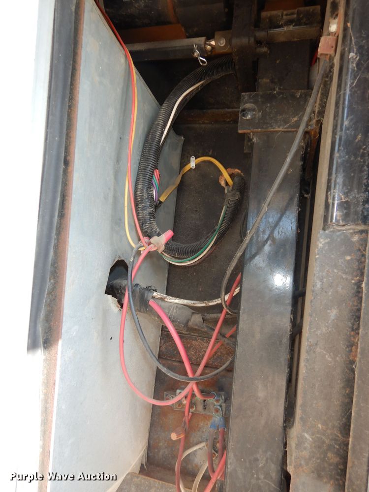 image for item DK1779 2005 Coachmen 27RLS  camper