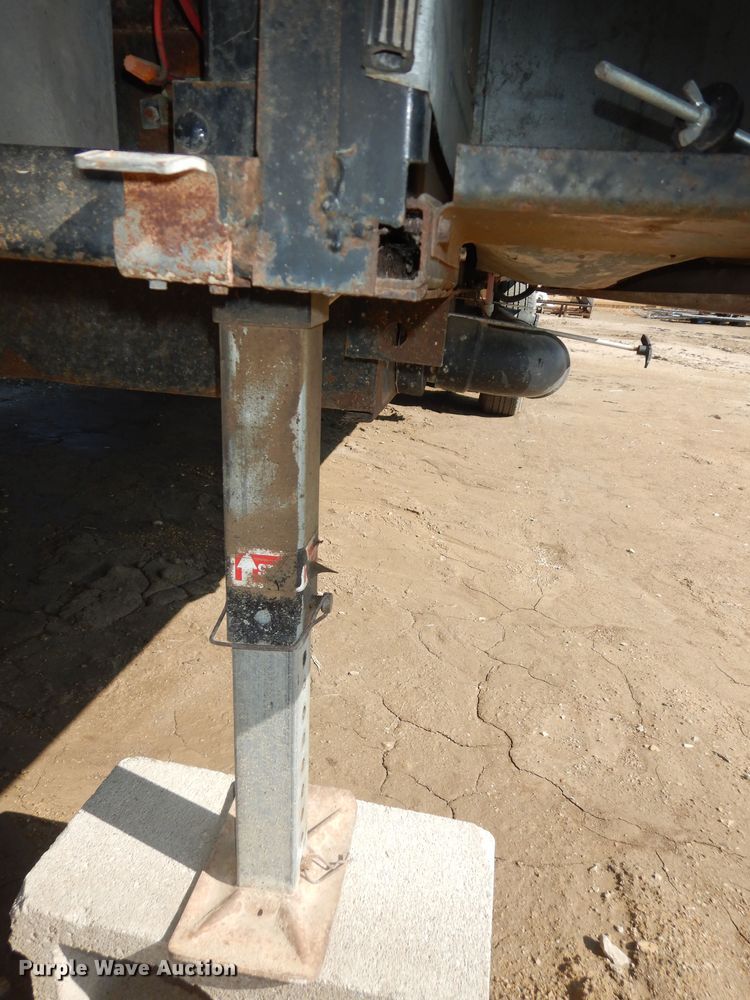 image for item DK1779 2005 Coachmen 27RLS  camper