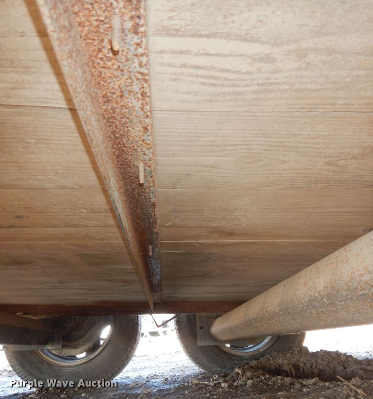 image for item DK1780 2002 W-W  enclosed cargo trailer