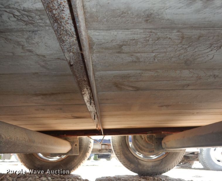 image for item DK1780 2002 W-W  enclosed cargo trailer