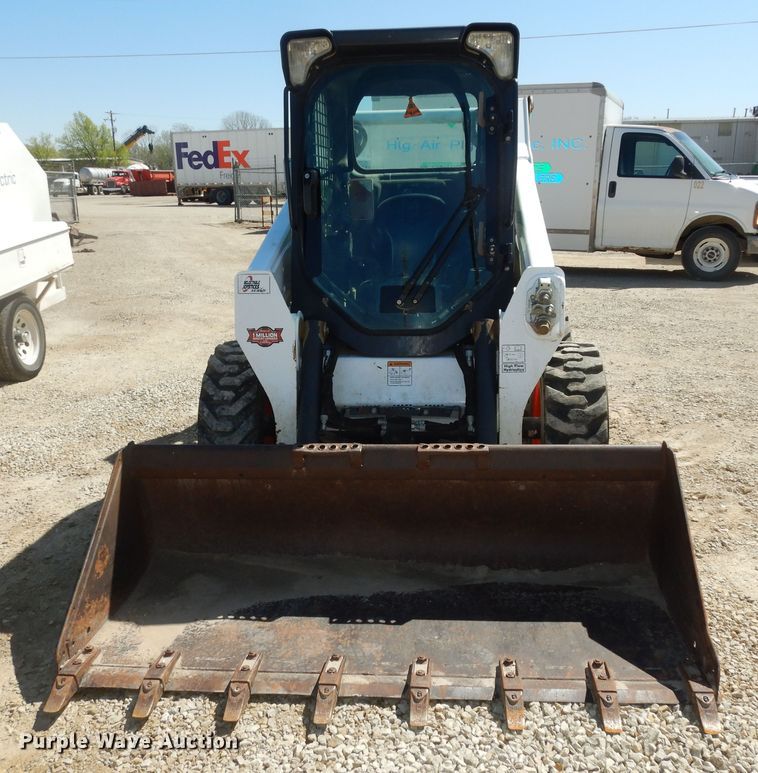 image for item DK1788 2014 Bobcat S590  skid steer loader