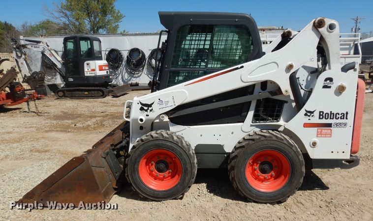 image for item DK1788 2014 Bobcat S590  skid steer loader