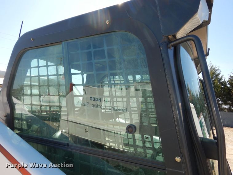 image for item DK1788 2014 Bobcat S590  skid steer loader