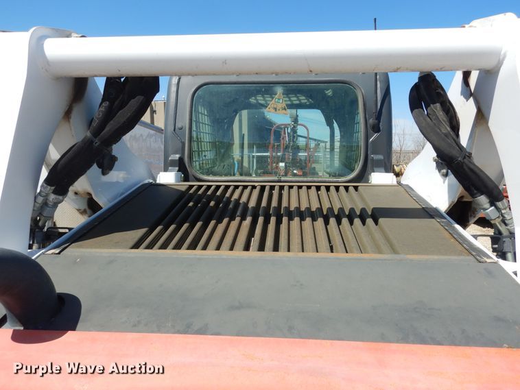 image for item DK1788 2014 Bobcat S590  skid steer loader