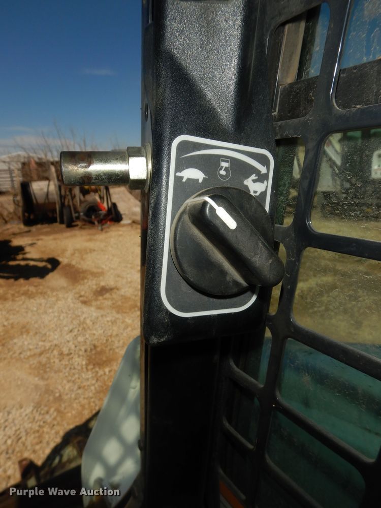 image for item DK1788 2014 Bobcat S590  skid steer loader