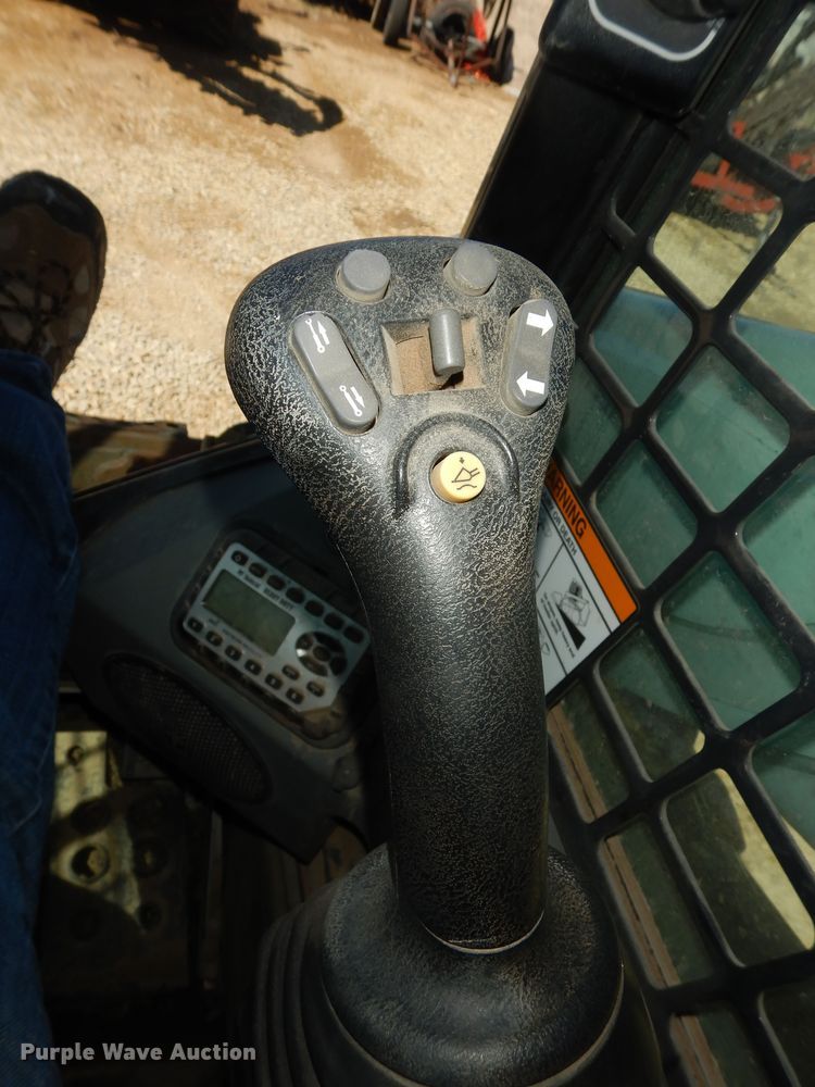 image for item DK1788 2014 Bobcat S590  skid steer loader