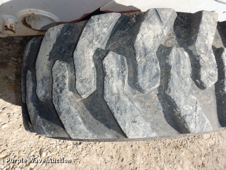 image for item DK1788 2014 Bobcat S590  skid steer loader