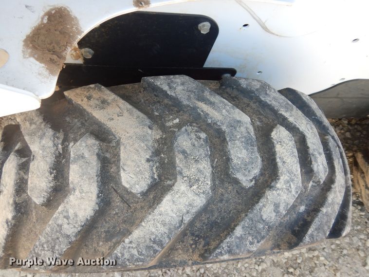 image for item DK1788 2014 Bobcat S590  skid steer loader