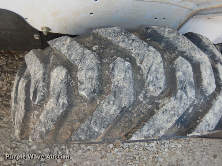 image for item DK1788 2014 Bobcat S590  skid steer loader