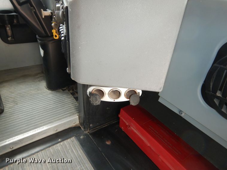 image for item DK1808 2009 Blue Bird All American  school bus