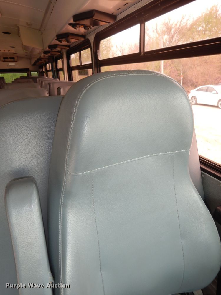 image for item DK1808 2009 Blue Bird All American  school bus