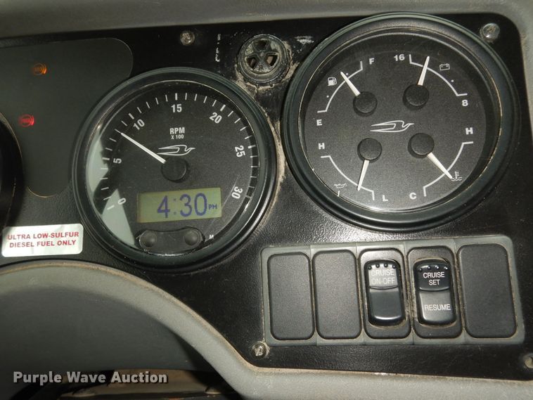 image for item DK1808 2009 Blue Bird All American  school bus