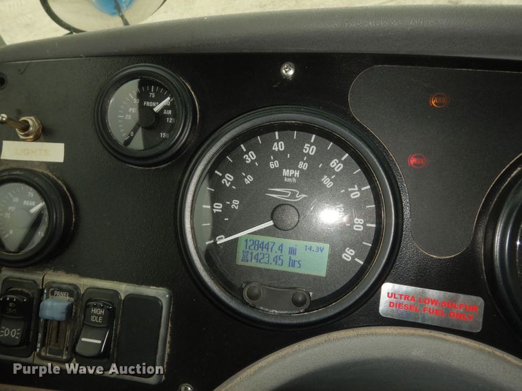 image for item DK1808 2009 Blue Bird All American  school bus