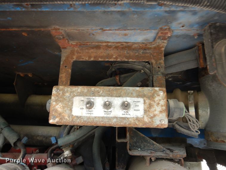 image for item DK1808 2009 Blue Bird All American  school bus