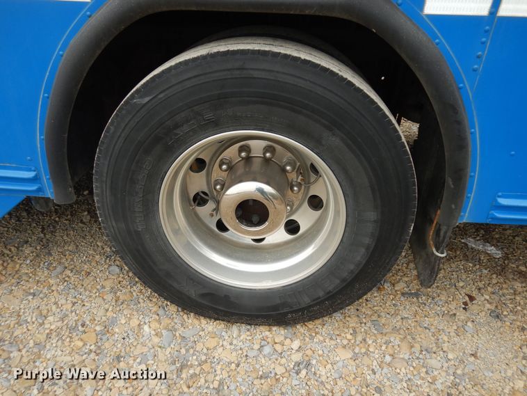 image for item DK1808 2009 Blue Bird All American  school bus