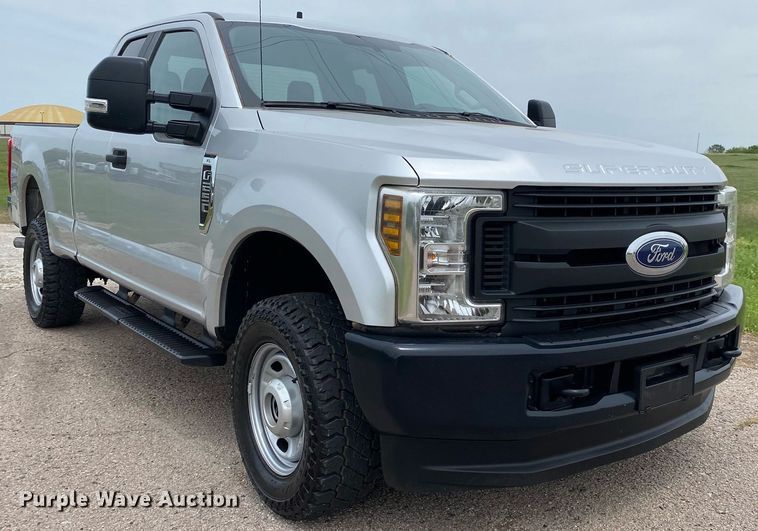 image for item DL7169 2019 Ford F250 Super Duty  SuperCab pickup truck