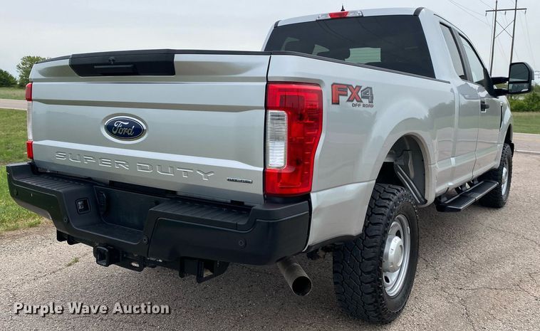 image for item DL7169 2019 Ford F250 Super Duty  SuperCab pickup truck