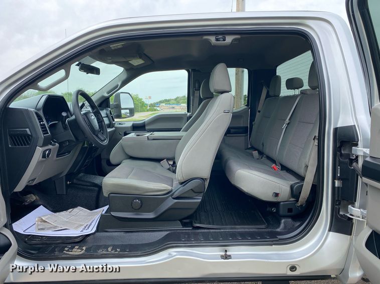 image for item DL7169 2019 Ford F250 Super Duty  SuperCab pickup truck