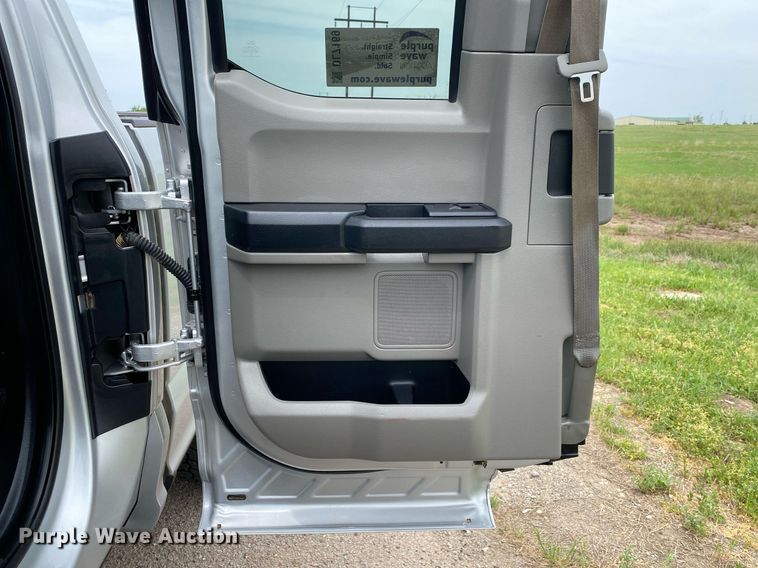 image for item DL7169 2019 Ford F250 Super Duty  SuperCab pickup truck