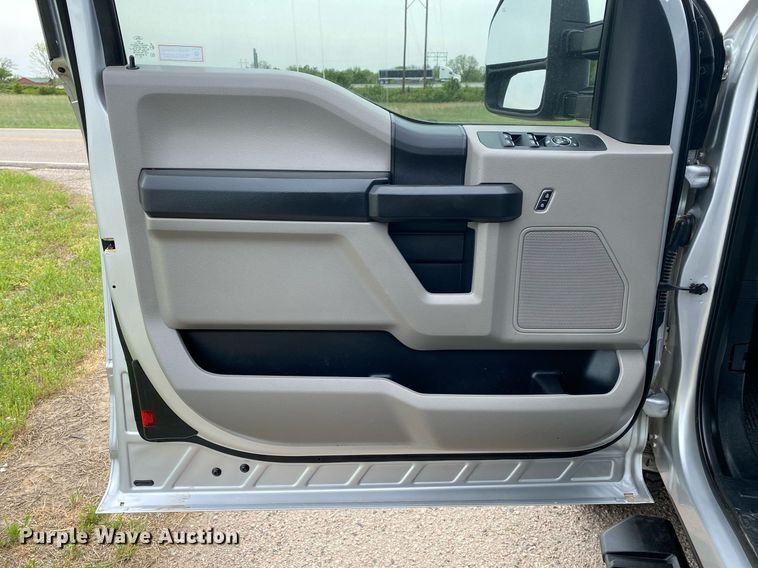 image for item DL7169 2019 Ford F250 Super Duty  SuperCab pickup truck