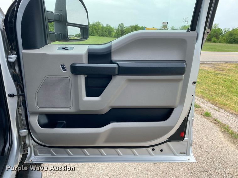 image for item DL7169 2019 Ford F250 Super Duty  SuperCab pickup truck