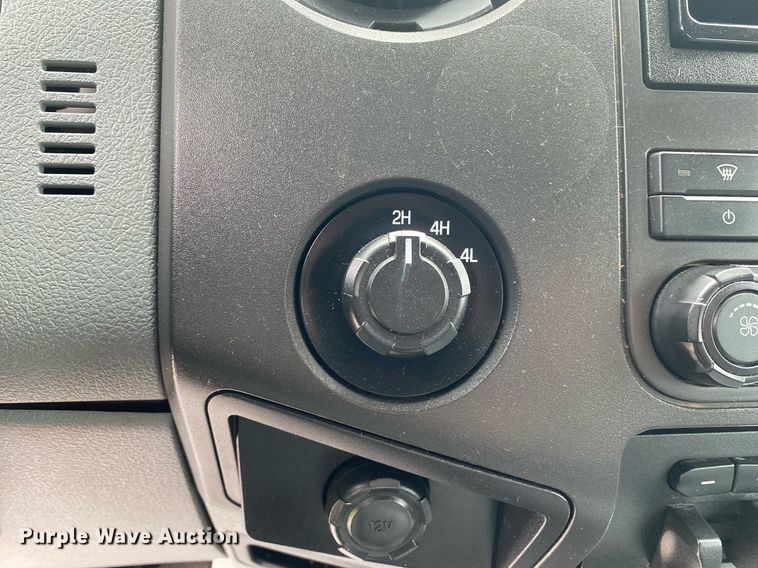 image for item DL7170 2012 Ford F450 Super Duty  Crew Cab flatbed truck