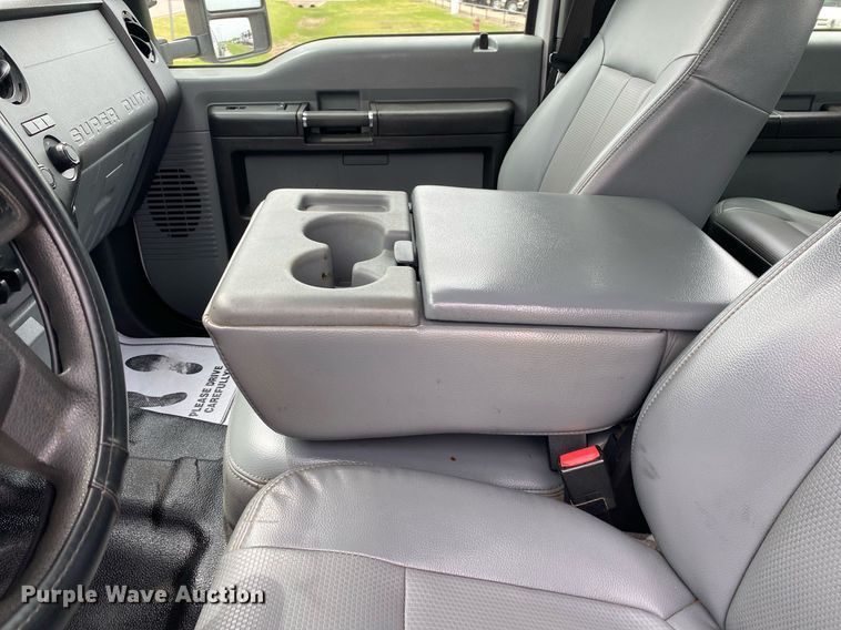 image for item DL7170 2012 Ford F450 Super Duty  Crew Cab flatbed truck