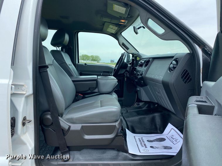 image for item DL7170 2012 Ford F450 Super Duty  Crew Cab flatbed truck