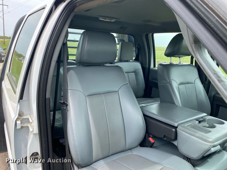 image for item DL7170 2012 Ford F450 Super Duty  Crew Cab flatbed truck