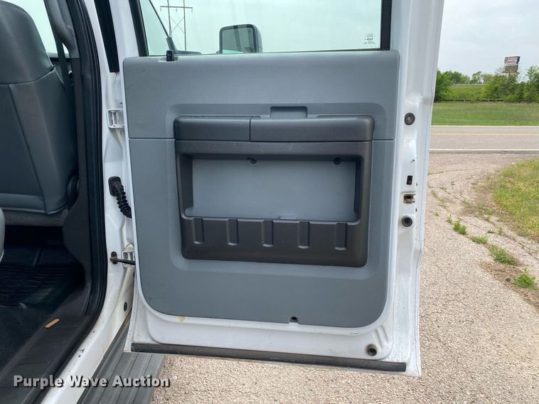 image for item DL7170 2012 Ford F450 Super Duty  Crew Cab flatbed truck