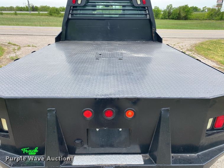 image for item DL7170 2012 Ford F450 Super Duty  Crew Cab flatbed truck