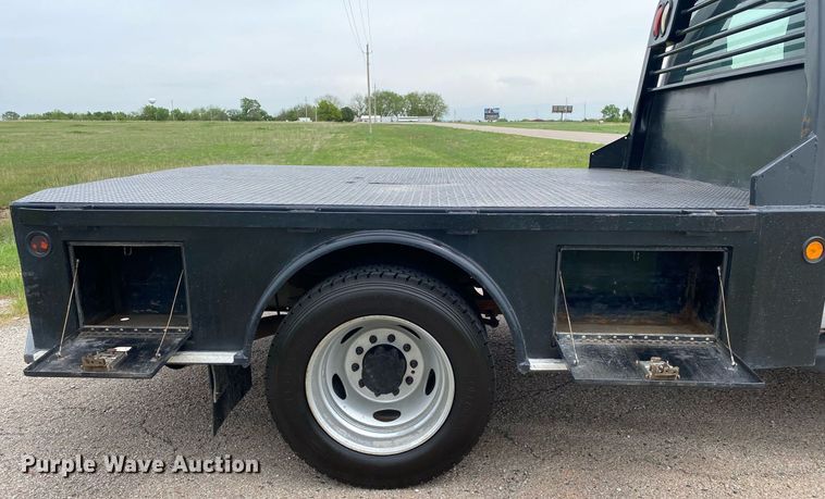 image for item DL7170 2012 Ford F450 Super Duty  Crew Cab flatbed truck