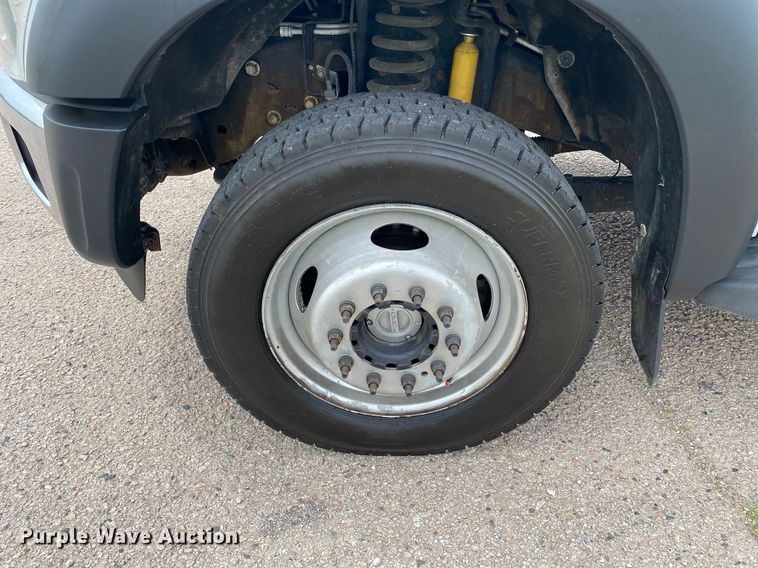 image for item DL7170 2012 Ford F450 Super Duty  Crew Cab flatbed truck