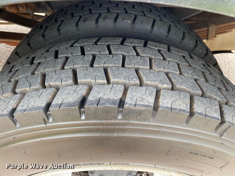 image for item DL7170 2012 Ford F450 Super Duty  Crew Cab flatbed truck