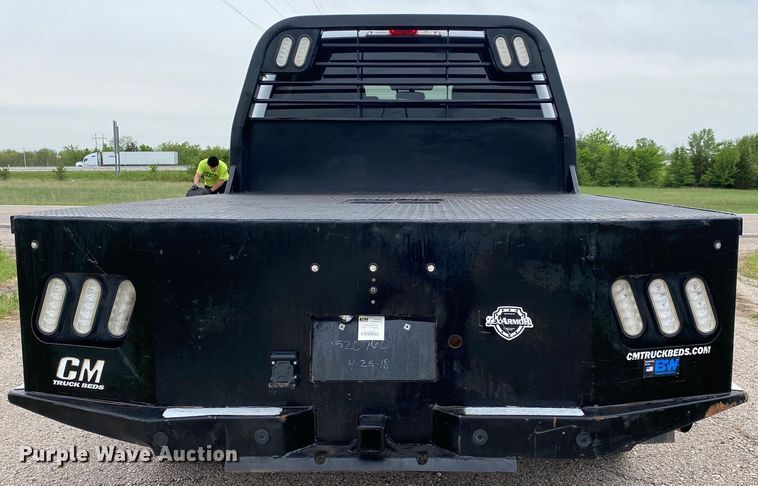 image for item DL7171 2019 Ford F250 Super Duty  Crew Cab flatbed pickup truck