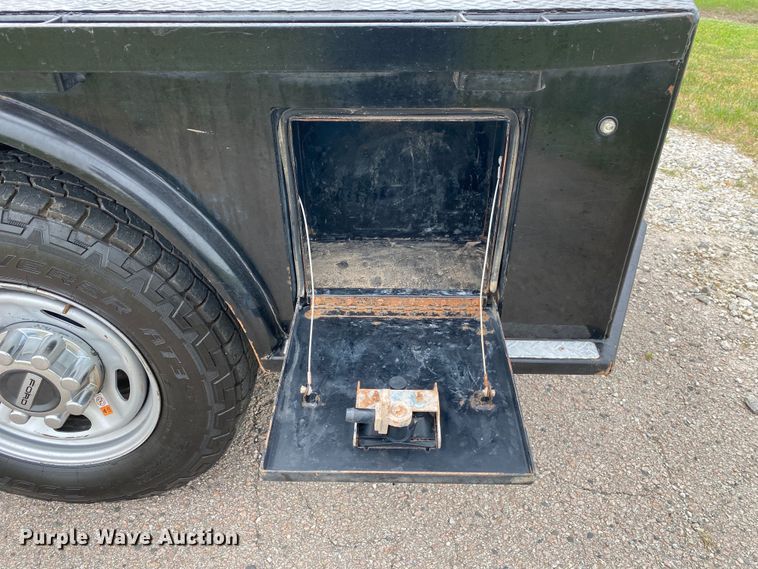 image for item DL7171 2019 Ford F250 Super Duty  Crew Cab flatbed pickup truck