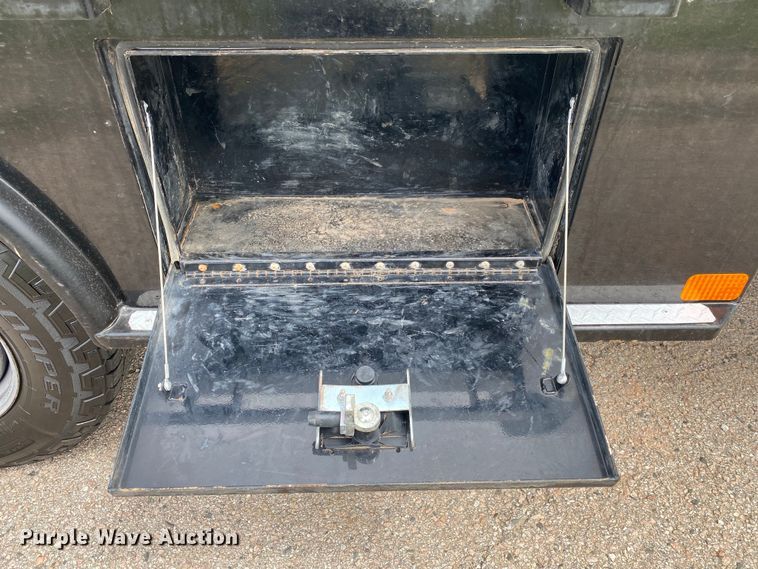 image for item DL7171 2019 Ford F250 Super Duty  Crew Cab flatbed pickup truck