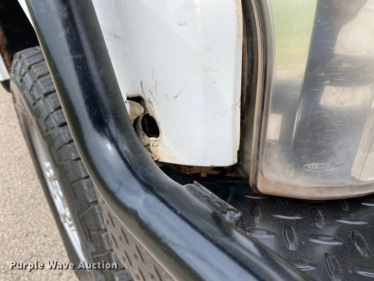 image for item DL7171 2019 Ford F250 Super Duty  Crew Cab flatbed pickup truck