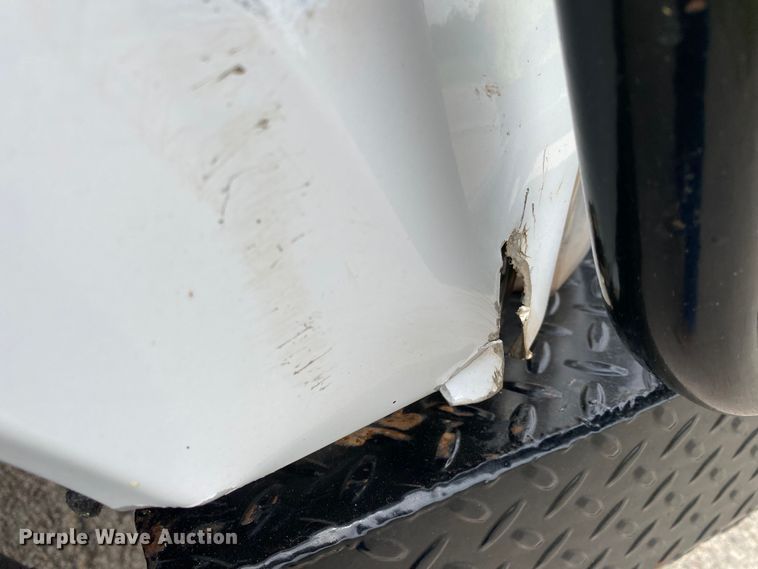 image for item DL7171 2019 Ford F250 Super Duty  Crew Cab flatbed pickup truck