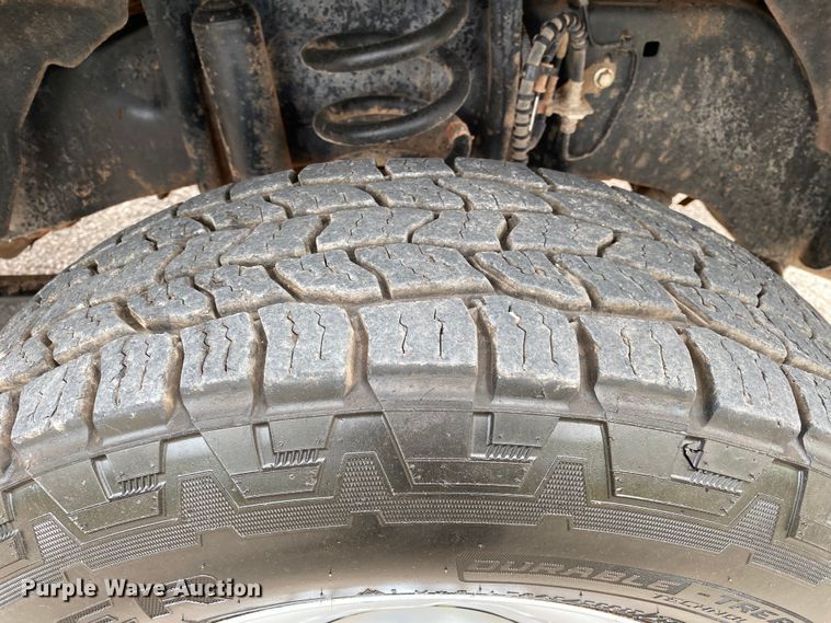 image for item DL7171 2019 Ford F250 Super Duty  Crew Cab flatbed pickup truck